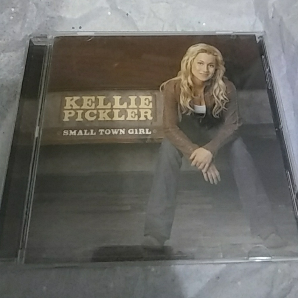 Kellie Pickler Small Town Girl cd